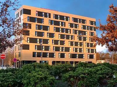 Meininger Hotel Frankfurt Main / Airport Φραγκφούρτη